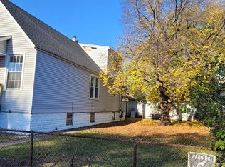 909 Michigan St, Hammond, IN 46320