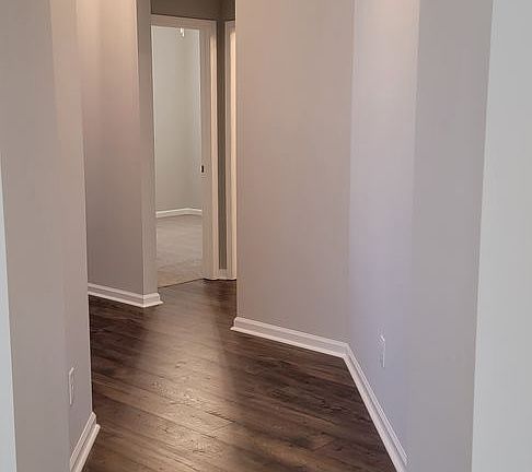3rd image of 857 Hedgefield Way