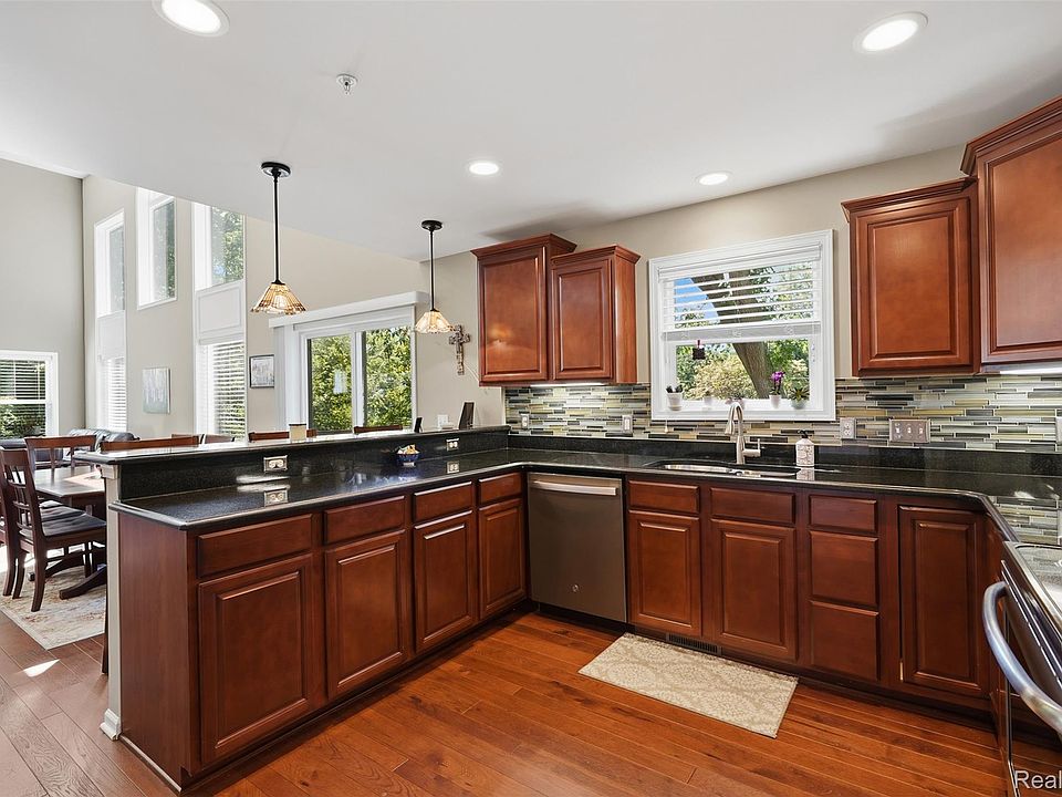 4622 Spring Mountain Dr, photo 21