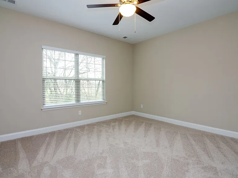 2045 Moultrie Cir — Photo 19