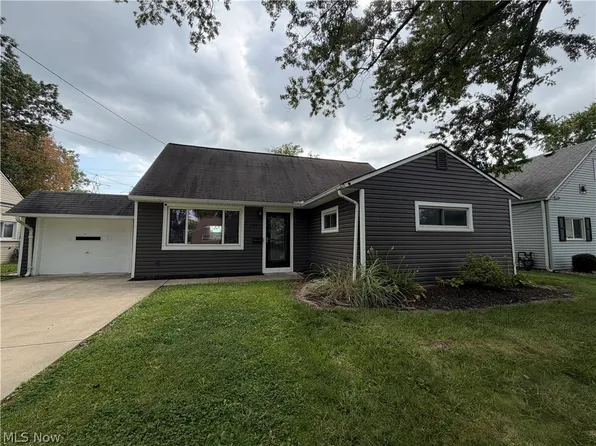 295 Best Dr, Berea, OH 44017