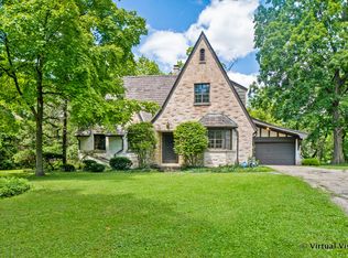 5 Jacqueline Dr, Downers Grove, IL 60515