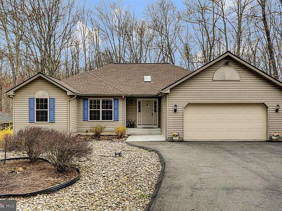 4th image of 3115 Sparrow Ct