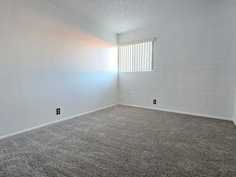 4917 N 73rd St #17 — Photo 14