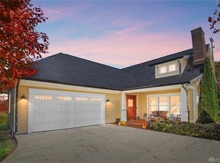 162 Pointe Oakwood Way, Oakwood, OH 45409