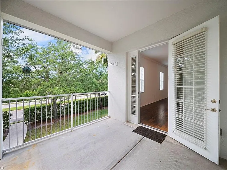 970 Peggy Cir #604 — Photo 32