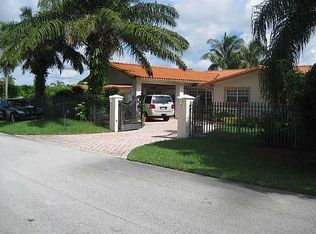 8725 SW 109th St, Miami, FL 33176