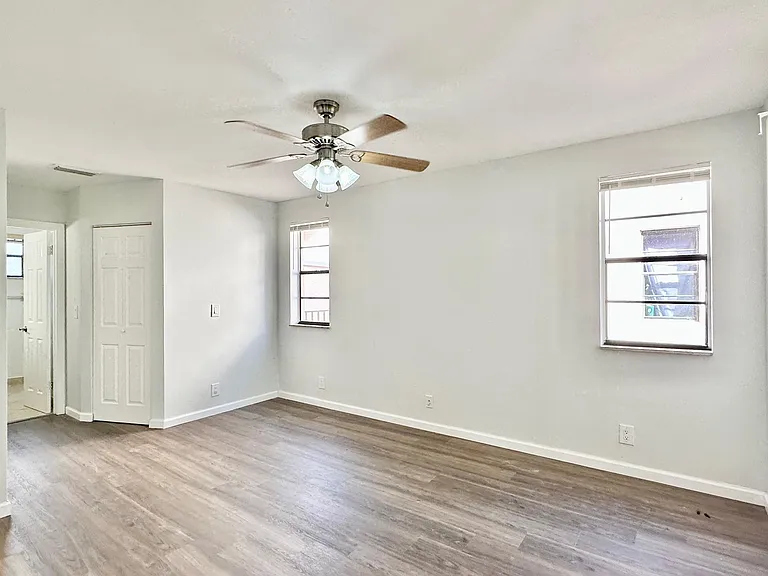 1917 NW 94th Ave #204A — Photo 16