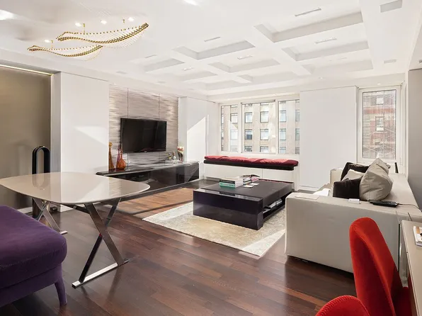 106 Central Park S APT 9G, New York, NY 10019