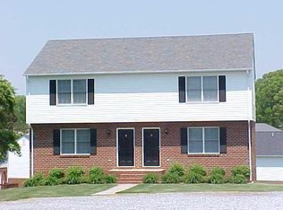 104 Hartless Ln, Lynchburg, VA 24502