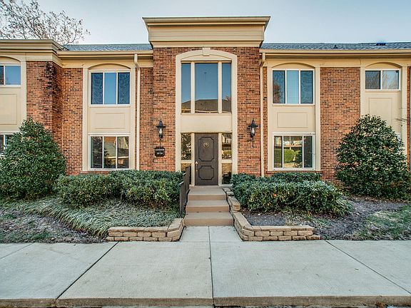 2nd image of 4487 Post Pl APT 14