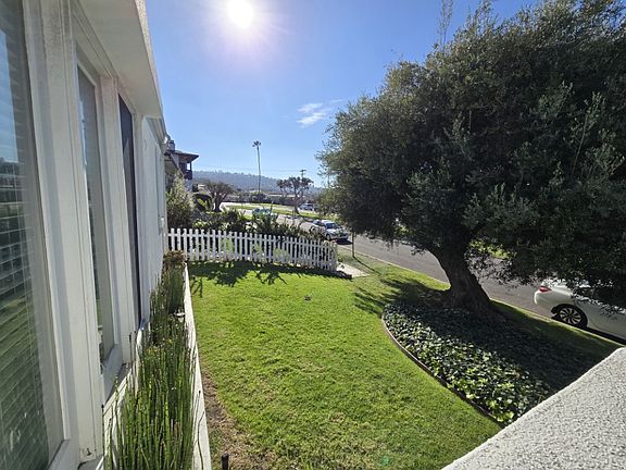 5th image of 330 Calle Miramar #330