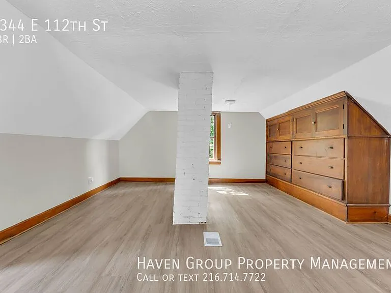 1344 E 112th St — Photo 22