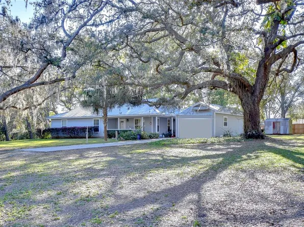 8249 Cindy Dr, Zephyrhills, FL 33540