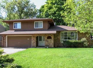 245 Sherwood Dr, Cary, IL 60013