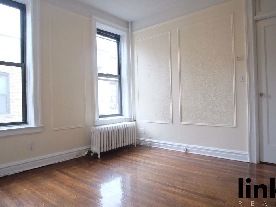 1st image of 2521 31st Ave