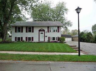 6817 Mimosa Ln, Fort Wayne, IN 46825