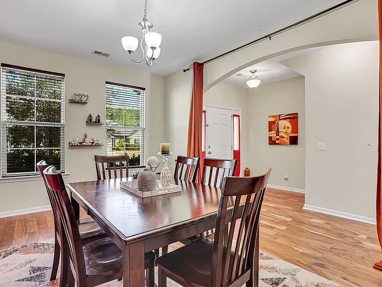 130 Winslow Cir — Photo 16