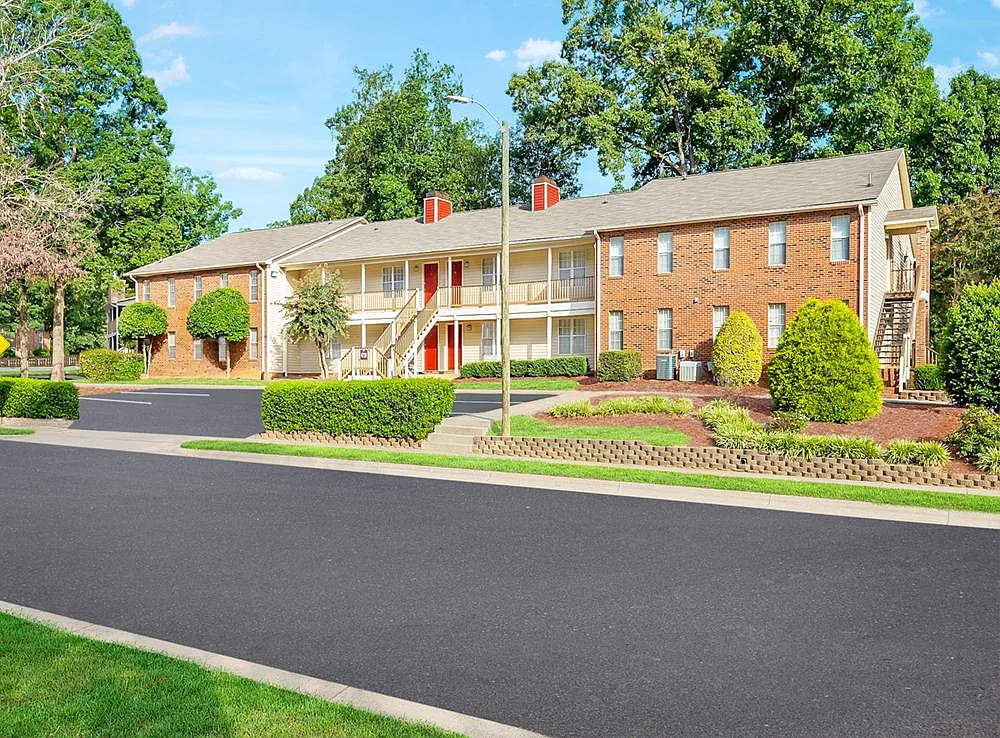 The Domain Apartments — Photo 2