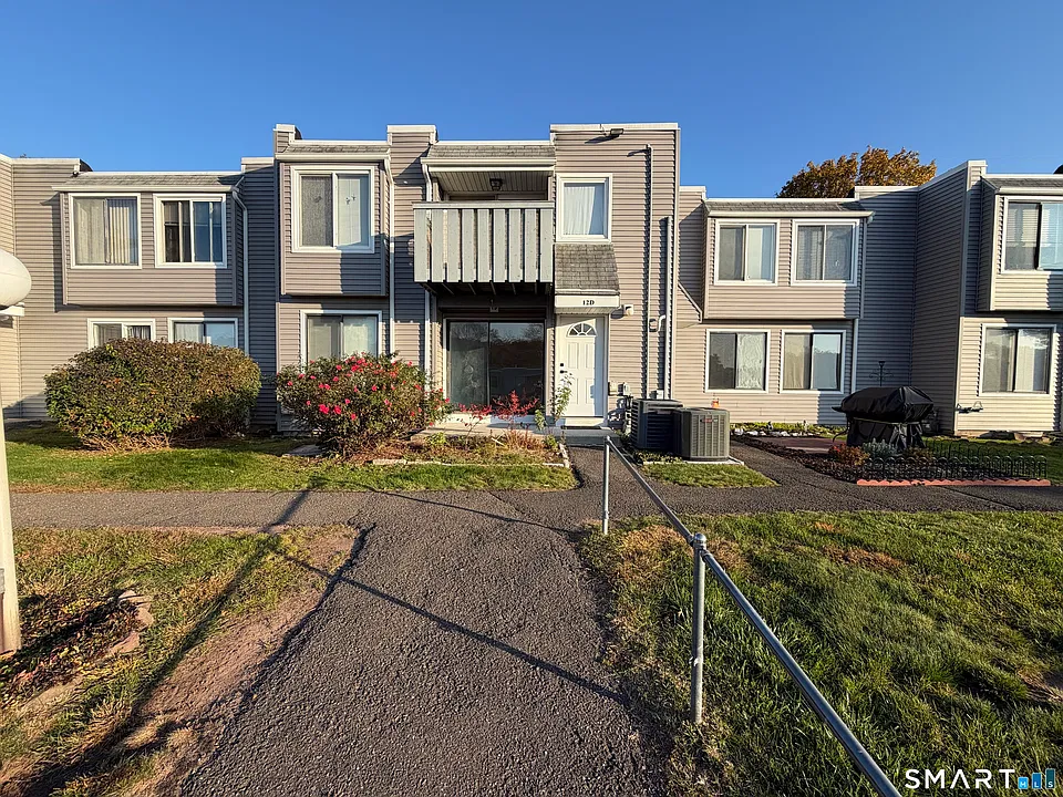 12 Cedar Ct #D