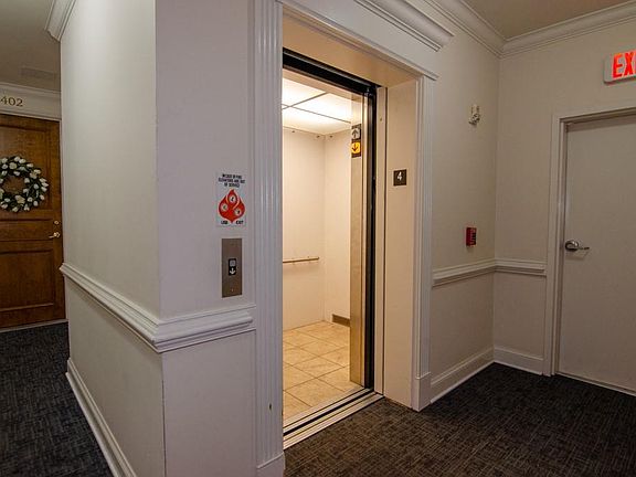 5th image of 810 W Princess Anne Rd APT 404