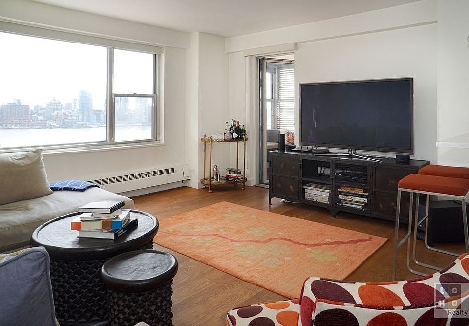 1st image of 457 Franklin D Roosevelt Dr APT A1106
