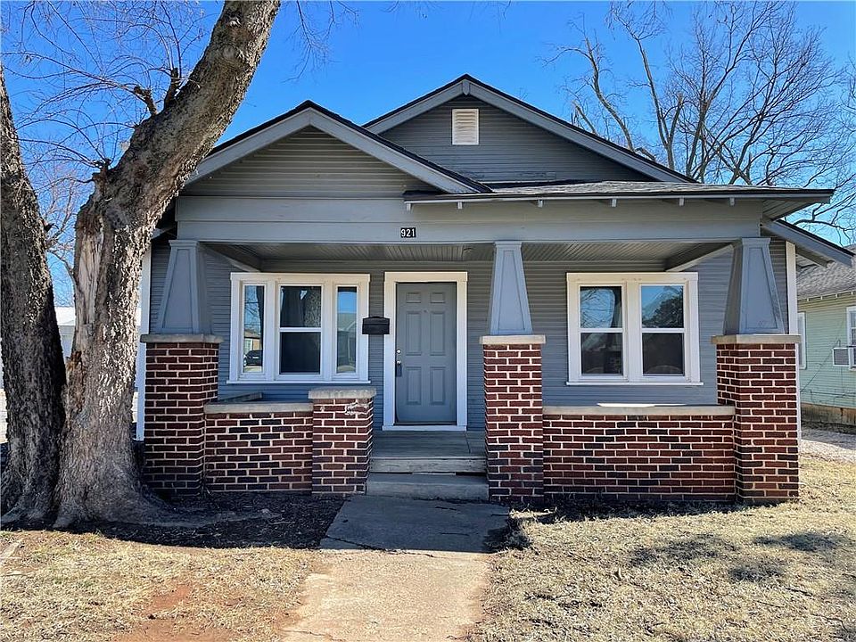 1st image of 921 N Kickapoo Ave