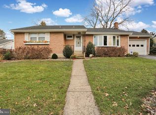 3112 Linda Ln, Sinking Spring, PA 19608