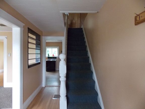 4th image of 636 W End Ave