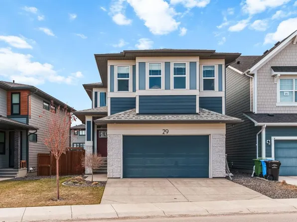 29 NW Cranbrook Park SE, Calgary, AB T3M 3B8
