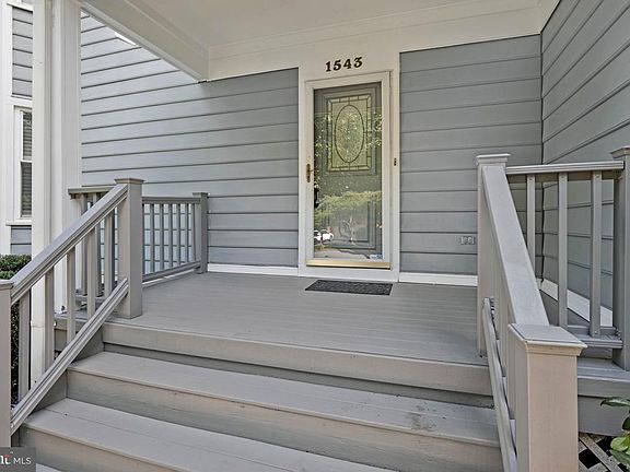 5th image of 1543 Hunting Ave