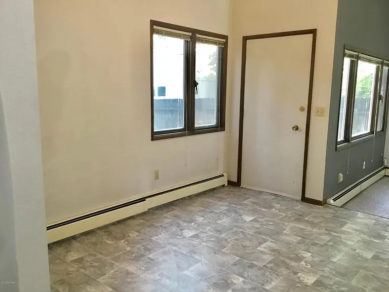 6132 Prosperity Dr — Photo 9