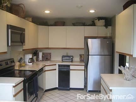 2nd image of 39 Villas Cir