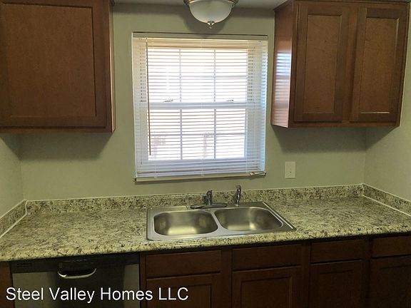 3rd image of 4010 Hillman Way
