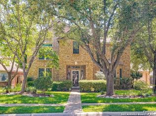 2210 Blackoak Bnd, San Antonio, TX 78248
