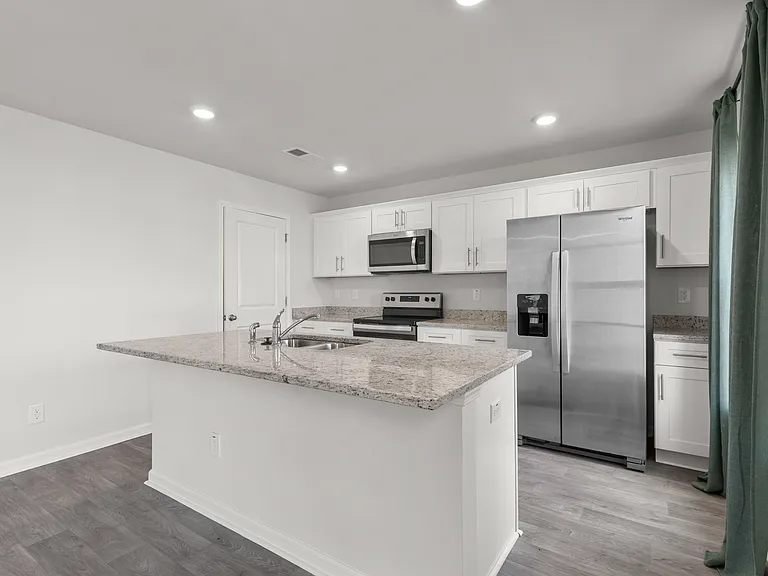 109 W Farm Loop — Photo 6