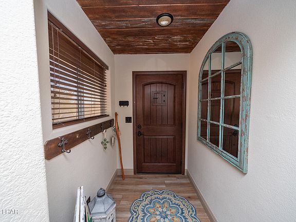 3rd image of 1430 Mandalay Pl