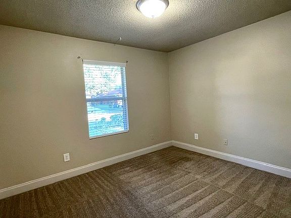 4th image of 100 Celestin Ct