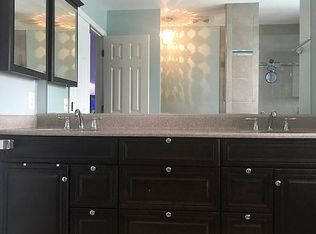 20373 Charter Oak Dr, Ashburn, VA 20147