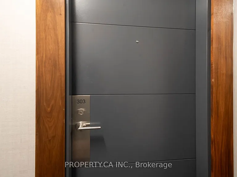105 George St #303 — Photo 3