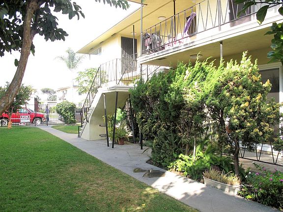 2nd image of 3561 Brenton Ave APT A