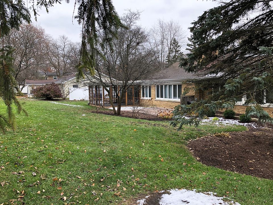 215 E Elm St, Wheaton, IL 60189 Zillow