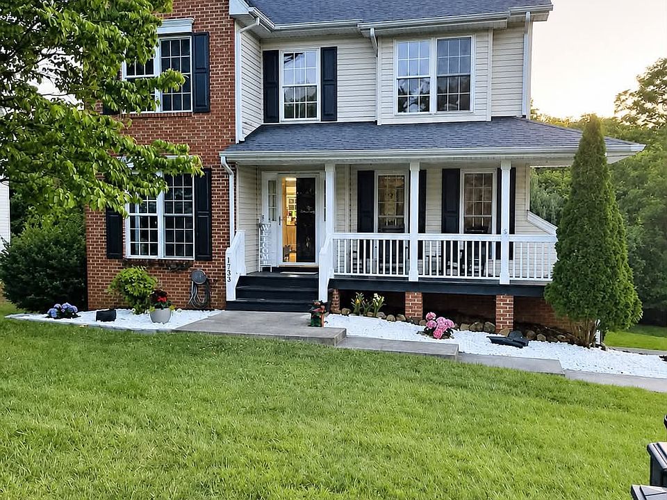 1st image of 1733 Meadows Rd