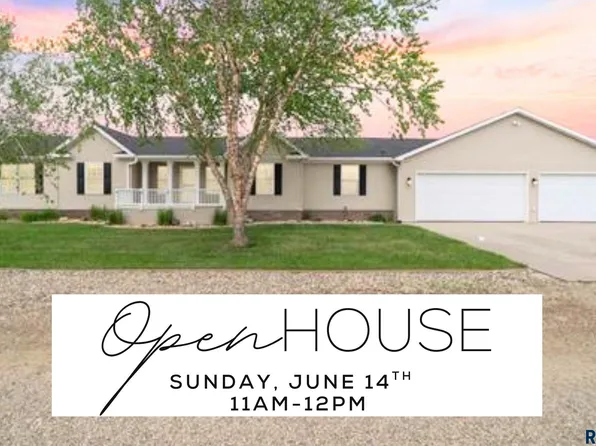 702 Lighthouse Island Ave, Lake Andes, SD 57356