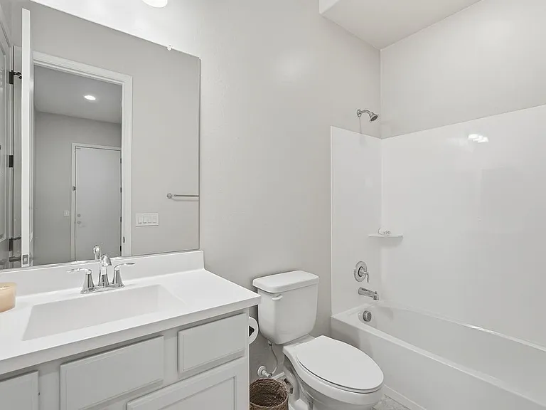 10631 E Thatcher Ave — Photo 33