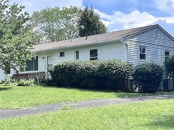 3rd image of 5726 NW Goldenrod Cir