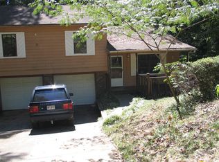 539 Valley Creek Rd, Mableton, GA 30126