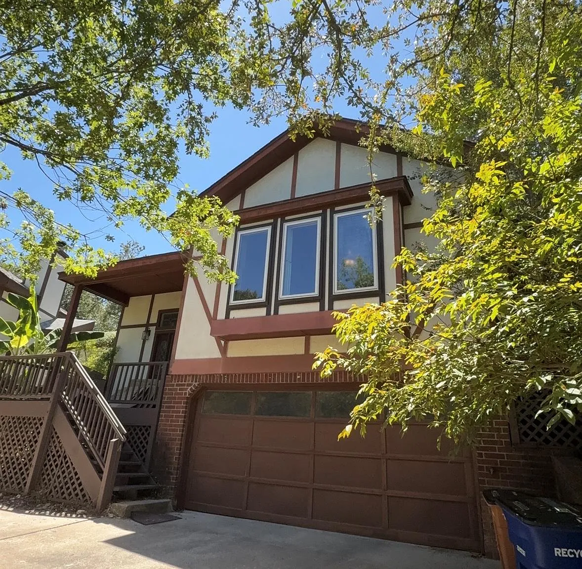 3 bed, 2.5 bath, 1879 sqft, $2,850 — Photo 1