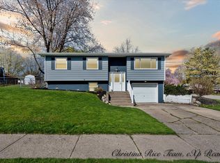 279 Summit Ave NE, Rockford, MI