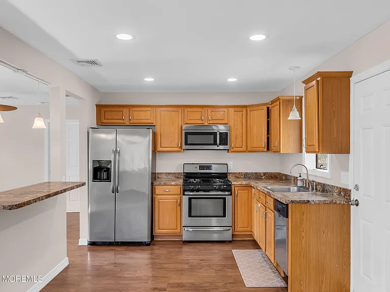 3118 Glasgow Ave — Photo 14
